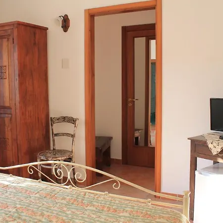 Guest house Madamadore 2*